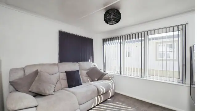 Screenshot_20260604_132835_Samsung-Browser